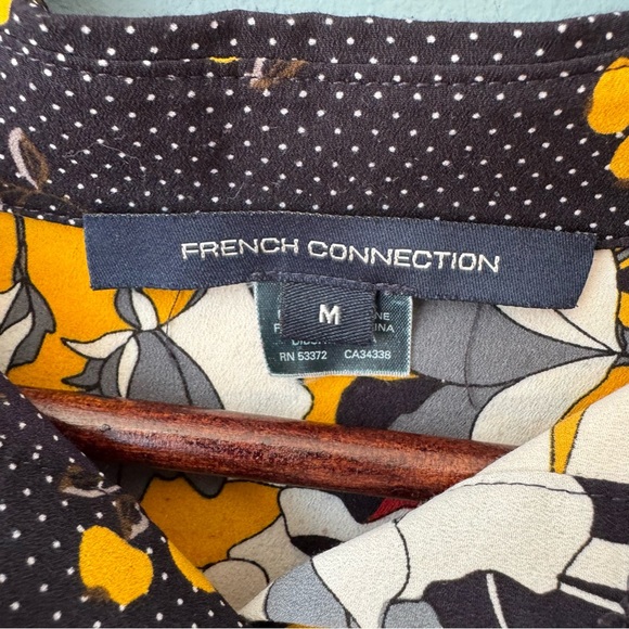 French Connection Aventine Light Pleated Shirt. Size Medium - Picture 3 of 15